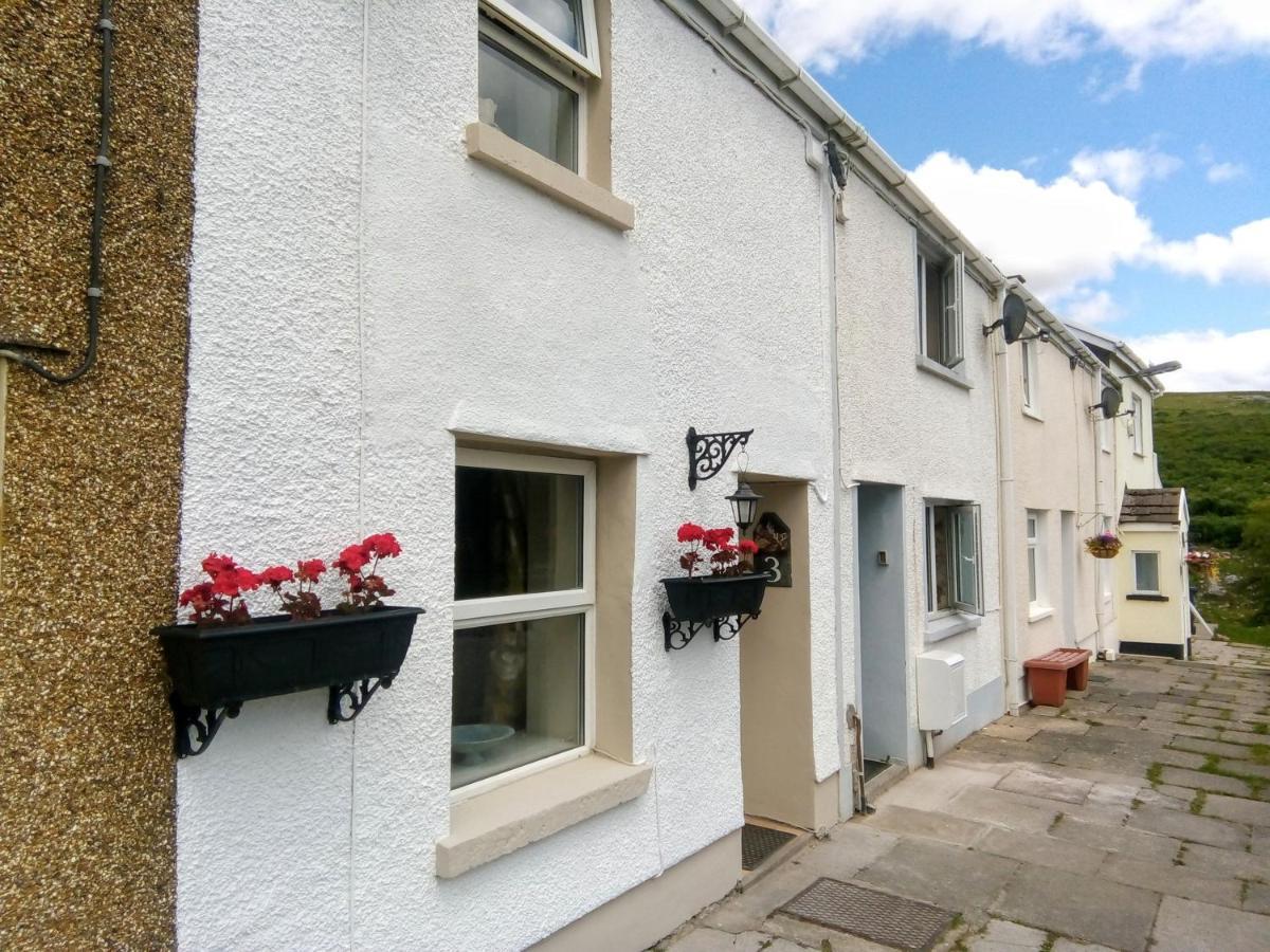 Wales' Highest Village - The Chartist Cottage - Trefil Tredegar Exterior foto